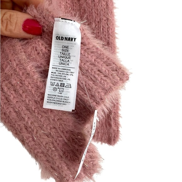 NWT Old Navy Winter Scarf Dusty Rose Metallic Fuzzy Knit Cozy Wrap One Size - Picture 3 of 6